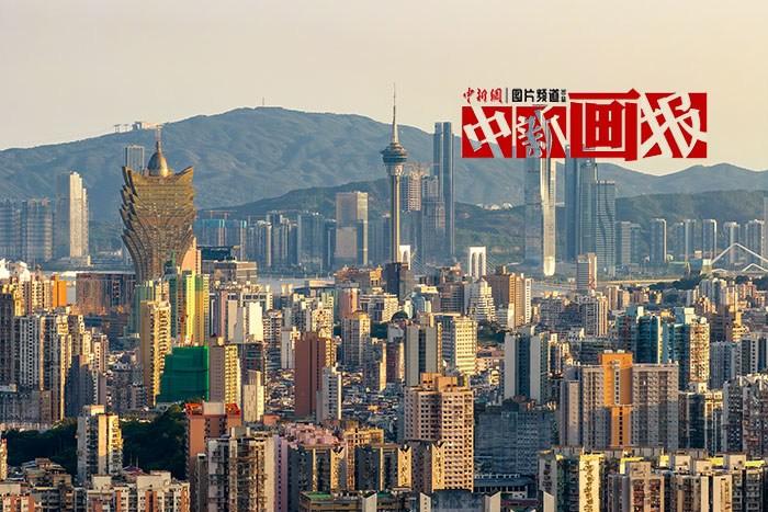 這璀璨的明珠，是我們的驕“澳”