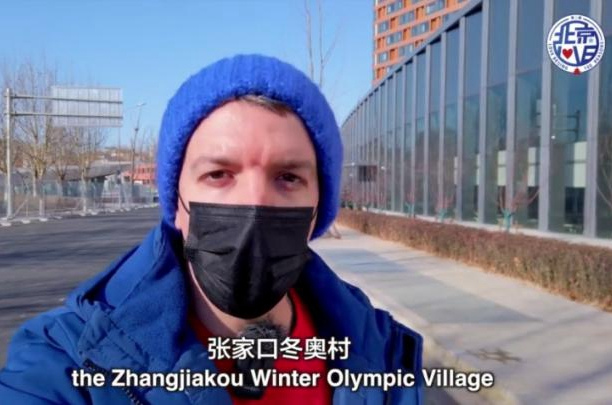 運動員公寓什么樣？英國小哥玩嗨了